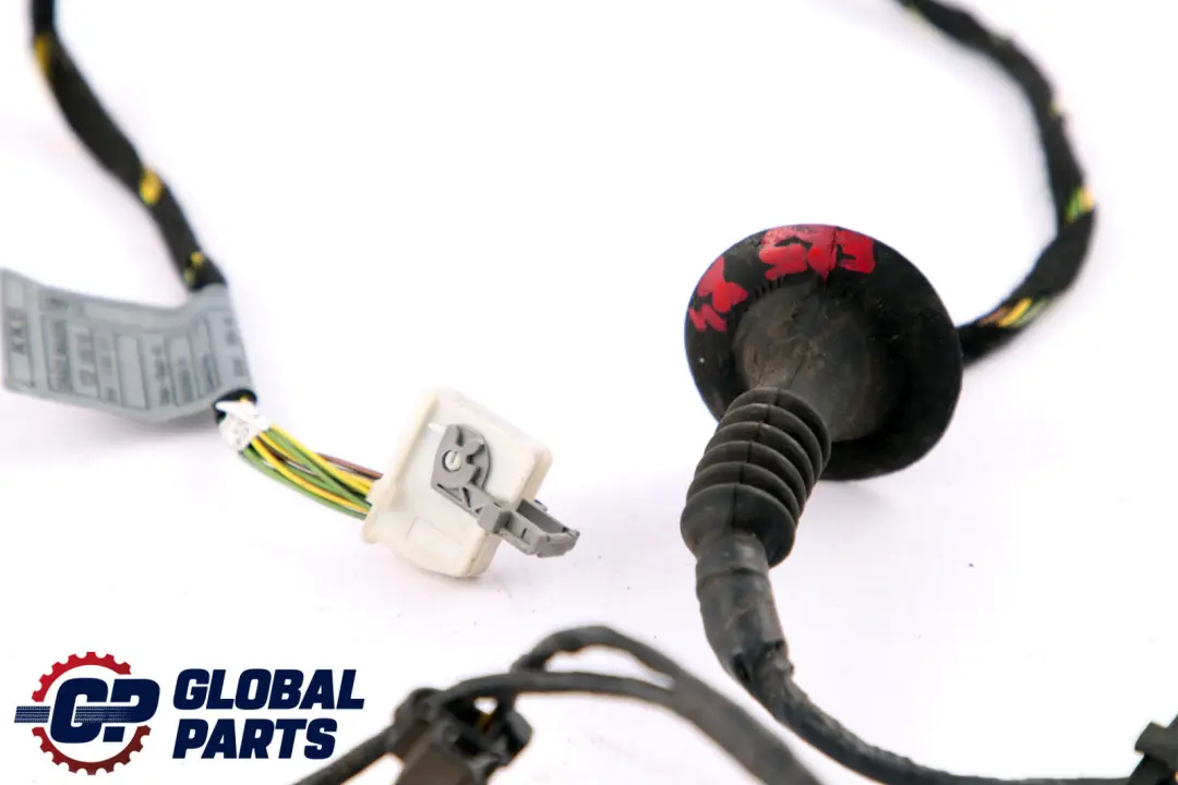 Bumper PDC Cables Wiring Loom Set to BMW Z4 Series E85 Rear with Part number 6925903 BMW Z4 Series E85 Rear Bumper PDC Cables Wiring Loom Set - SKU 6925903 - Part number 6925903