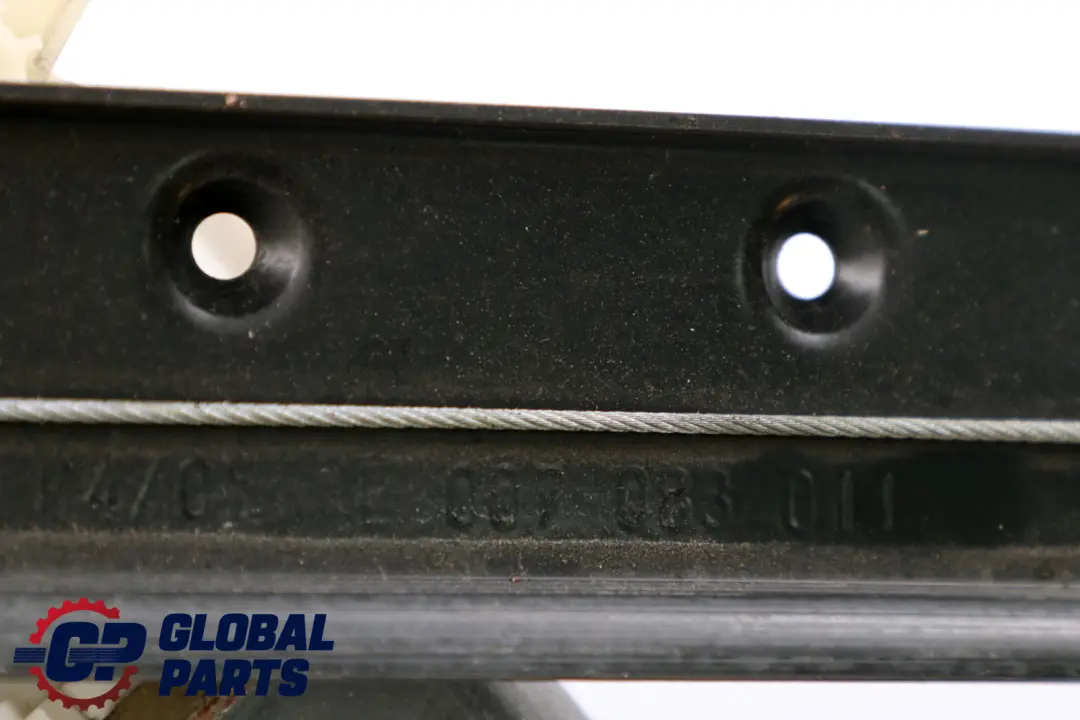 Moteur De Lève-Vitre Électrique De Porte Avant Gauche pour BMW E83 à propos du numéro de pièce 6925963 BMW E83 Moteur De Lève-Vitre Électrique De Porte Avant Gauche - SKU 6925963 - Numéro de pièce 6925963