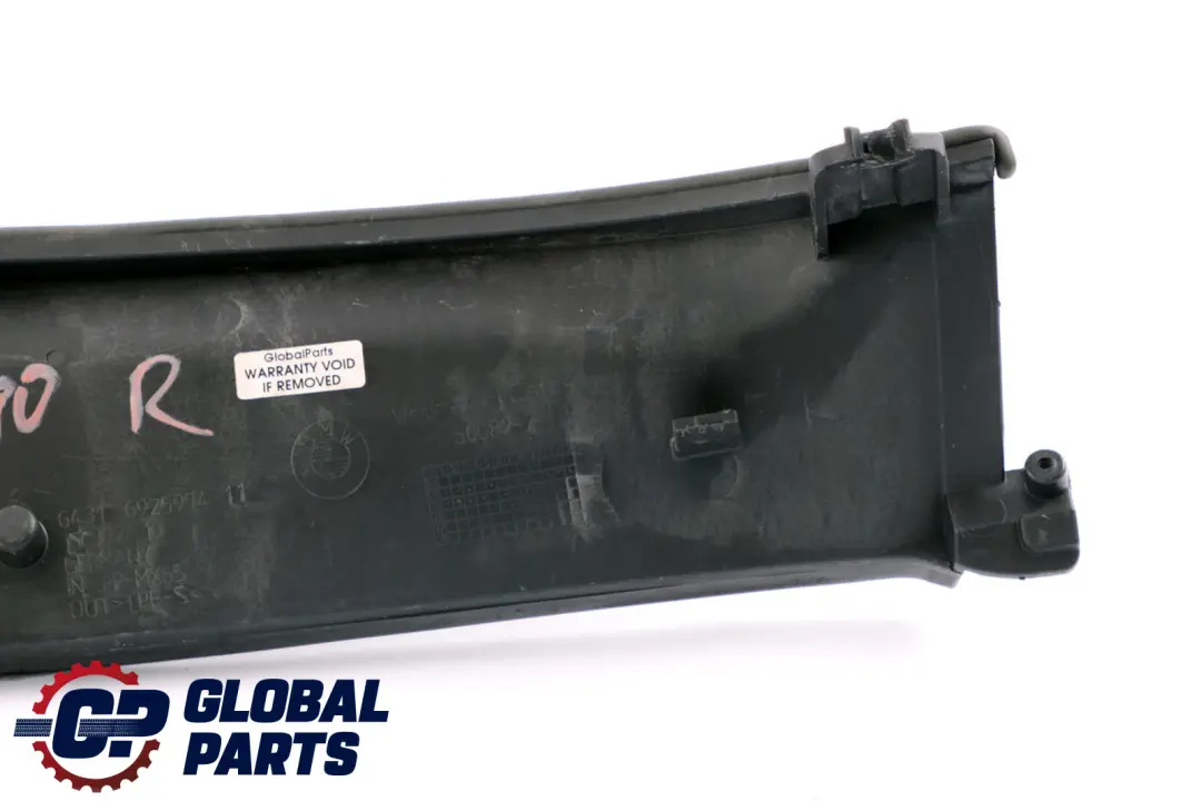 Abschlusswand Riscaldamento Dx. per BMW E81 E82 E87 E90 E90N E91 E92 E93 LCI con numero di parte 6925974 BMW E81 E82 E87 E90 E90N E91 E92 E93 LCI Abschlusswand Riscaldamento Dx. - SKU 6925974 - Numero di parte 6925974