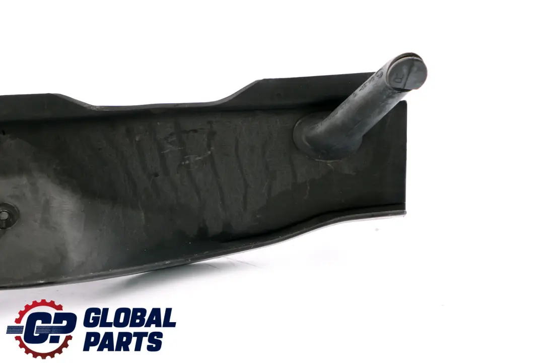 Abschlusswand Riscaldamento Dx. per BMW E81 E82 E87 E90 E90N E91 E92 E93 LCI con numero di parte 6925974 BMW E81 E82 E87 E90 E90N E91 E92 E93 LCI Abschlusswand Riscaldamento Dx. - SKU 6925974 - Numero di parte 6925974
