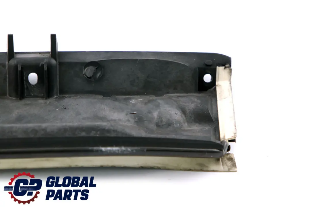 Osłona obudowa nagrzewnicy do BMW E81 E87 E90 E91 o numerze 6925975 BMW E81 E87 E90 E91 Osłona obudowa nagrzewnicy - SKU 6925975 - Numer Części 6925975