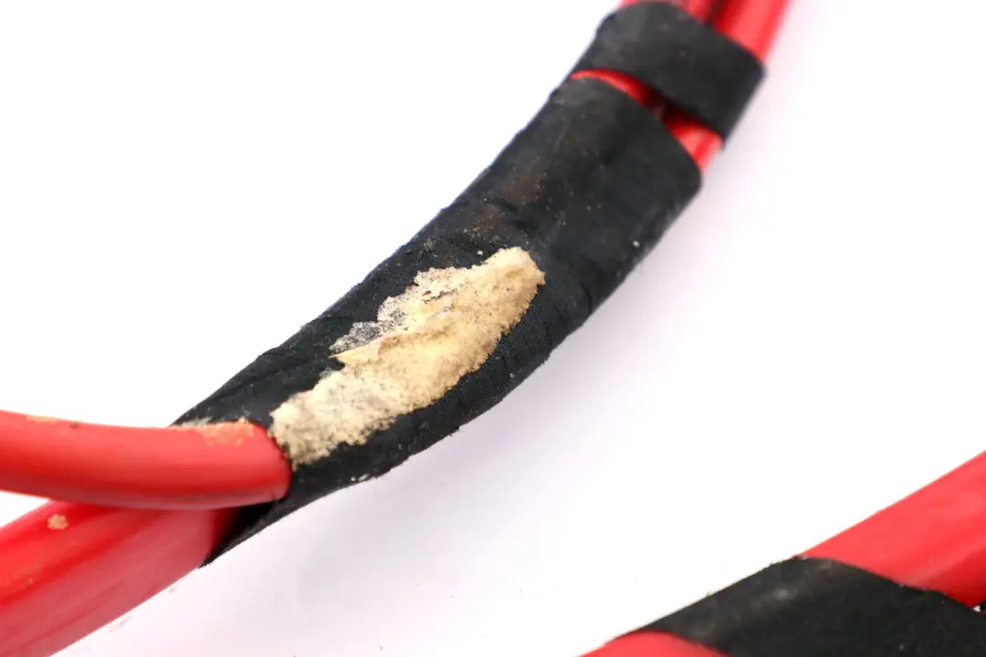 Kabel plusowy plus akumulatora do BMW 7 E65 o numerze 6926795 BMW 7 E65 Kabel plusowy plus akumulatora - SKU 6926795 - Numer Części 6926795