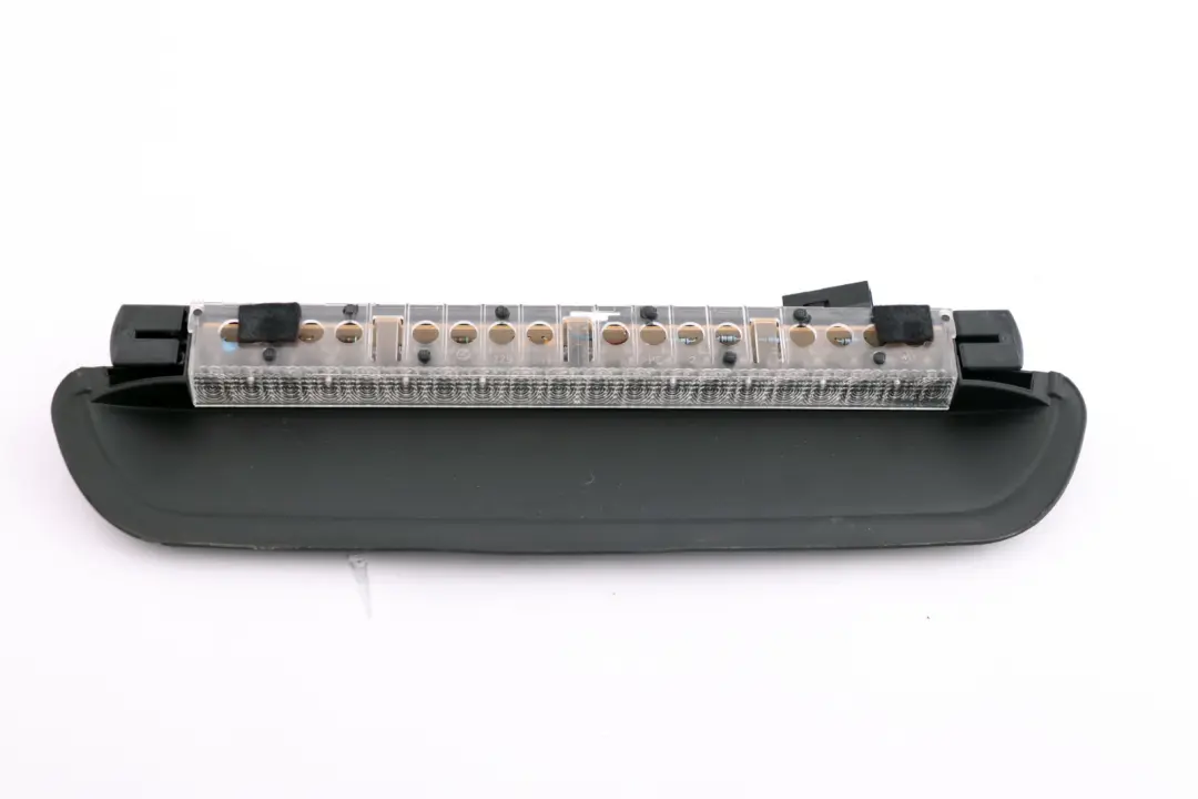 Troisieme feu stop arriere pour BMW E60 E60N LCI à propos du numéro de pièce 6927018 BMW E60 E60N LCI Troisieme feu stop arriere - SKU 6927018 - Numéro de pièce 6927018