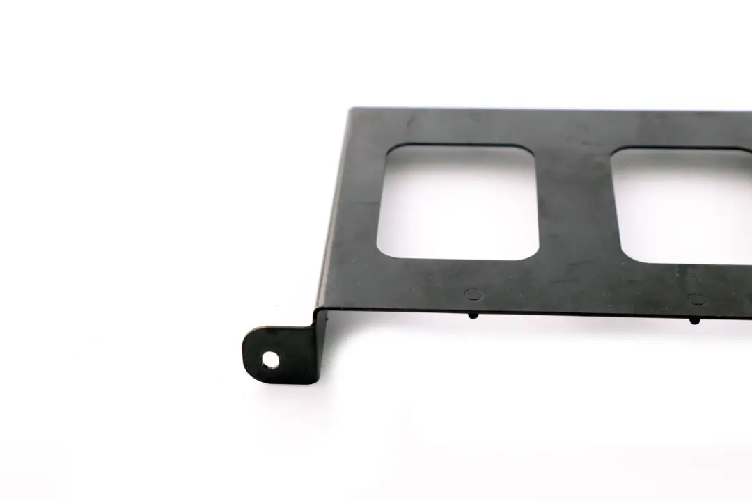 Amplificatore Compensatore Supporto Gancio per BMW E53 con numero di parte 6927786 BMW E53 Amplificatore Compensatore Supporto Gancio - SKU 6927786 - Numero di parte 6927786