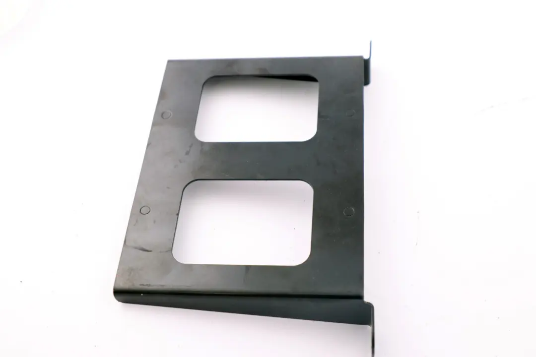 Amplificatore Compensatore Supporto Gancio per BMW E53 con numero di parte 6927786 BMW E53 Amplificatore Compensatore Supporto Gancio - SKU 6927786 - Numero di parte 6927786