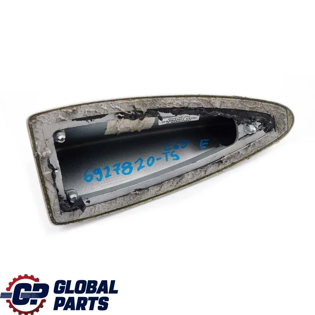 Vuoto Alloggiamento Esterna Tetto Antenna Titansilber Argento per BMW E65 con numero di parte 6927820 BMW E65 Vuoto Alloggiamento Esterna Tetto Antenna Titansilber Argento - SKU 6927820-TS - Numero di parte 6927820