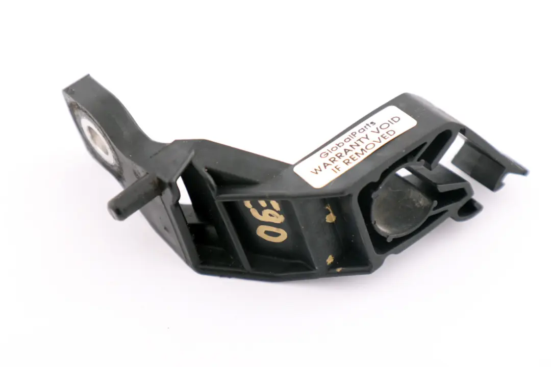 Bracket Suction Pipe Airconditioner to BMW 1 3 Series E81 E87 E90 E91 with Part number 6927848 BMW 1 3 Series E81 E87 E90 E91 Bracket Suction Pipe Airconditioner - SKU 6927848 - Part number 6927848