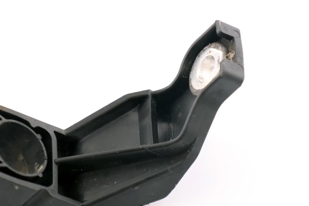BMW 1 3 E81 E87 E90 E91 Halterung Ansaugrohr Klimaanlage - SKU 6927848 - Teilenummer 6927848