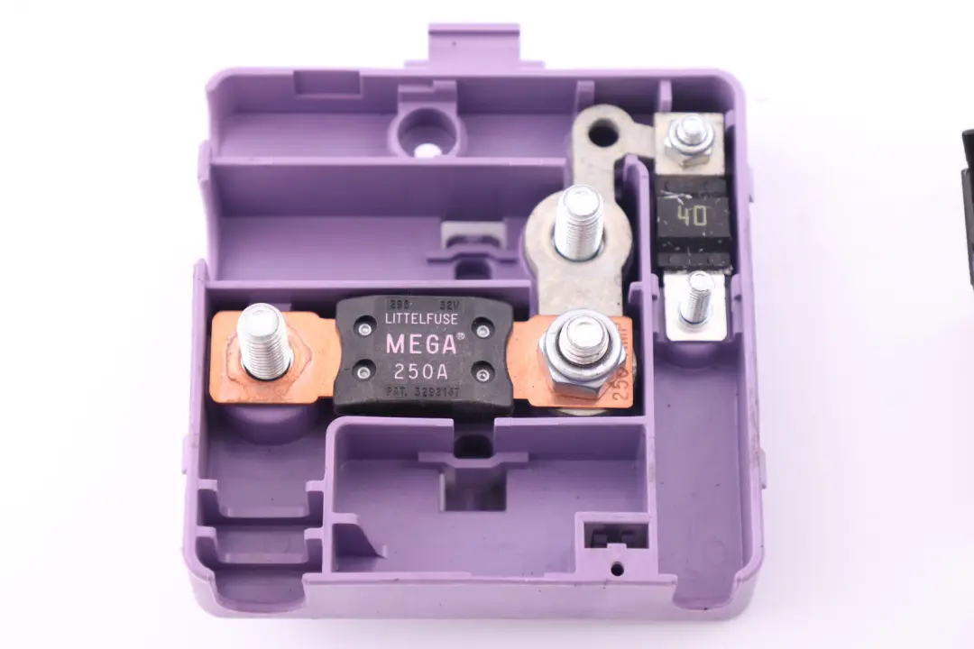 BMW X3 Series E83 Battery Positive Cable Fuse Box 6113 - SKU 6928944 - Part number 61136928944