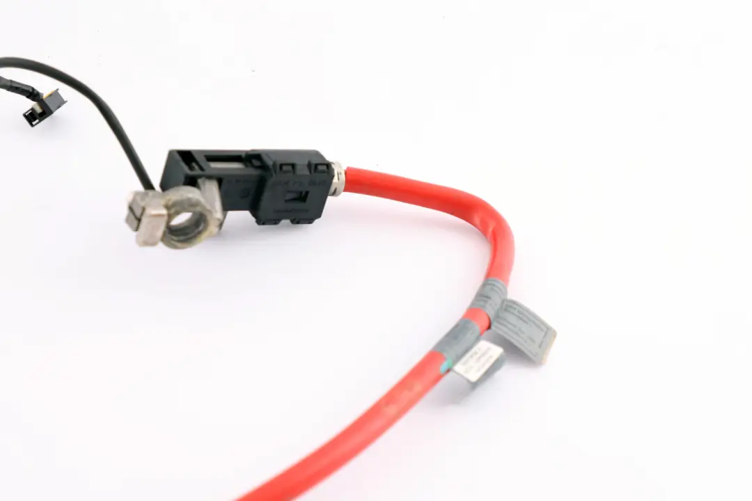 Positive Battery Cable Plus Pole Lead to BMW E63 E64 with Part number 6928990 BMW E63 E64 Positive Battery Cable Plus Pole Lead - SKU 6928990 - Part number 6928990