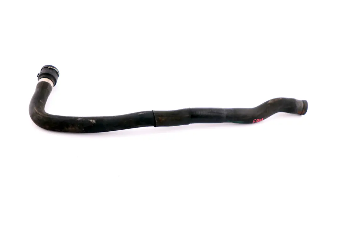 N52 manguera De entrada del motor y La valvula De agua para BMW E90 con número de pieza 6928996 BMW E90 N52 manguera De entrada del motor y La valvula De agua - SKU 6928996 - Número de pieza 6928996