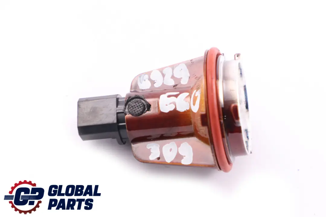 Bulb Socket Parking Light Front Headlight Hella to BMW 5 Series E60 E61 with Part number 156207 BMW 5 Series E60 E61 Bulb Socket Parking Light Front Headlight Hella - SKU 6929309 - Part number 156207