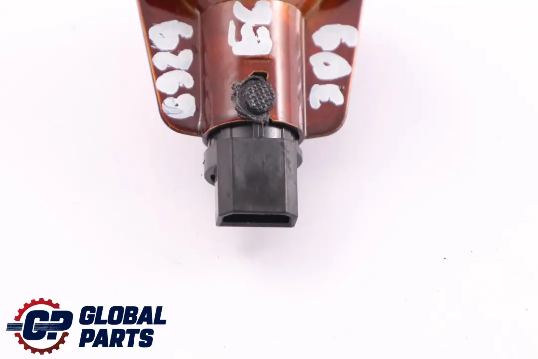 Douille d'ampoule de phare de stationnement avant Hella pour BMW E60 E61 à propos du numéro de pièce 156207 BMW E60 E61 Douille d'ampoule de phare de stationnement avant Hella - SKU 6929309 - Numéro de pièce 156207