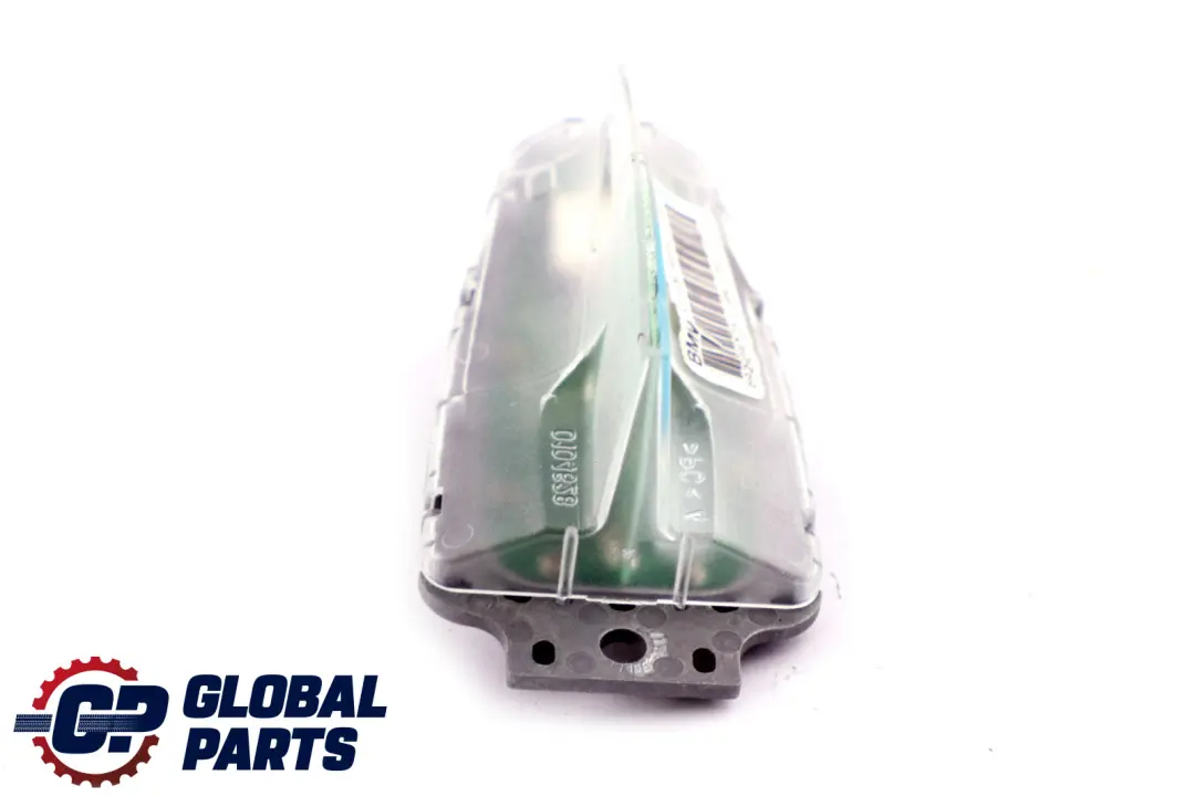 Antena De Techo Aleta De Tiburon 6950704 para BMW E82 E90 E92 con número de pieza 6929347 BMW E82 E90 E92 Antena De Techo Aleta De Tiburon 6950704 - SKU 6929347 - Número de pieza 6929347