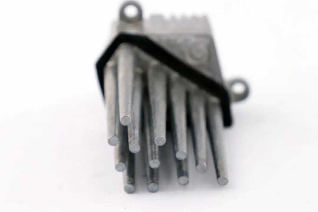 Resistencia del Ventilador del Calefactor Ajuste Alto para BMW X3 E39 E53 E83 con número de pieza 6929486 BMW X3 E39 E53 E83 Resistencia del Ventilador del Calefactor Ajuste Alto - SKU 6929486 - Número de pieza 6929486