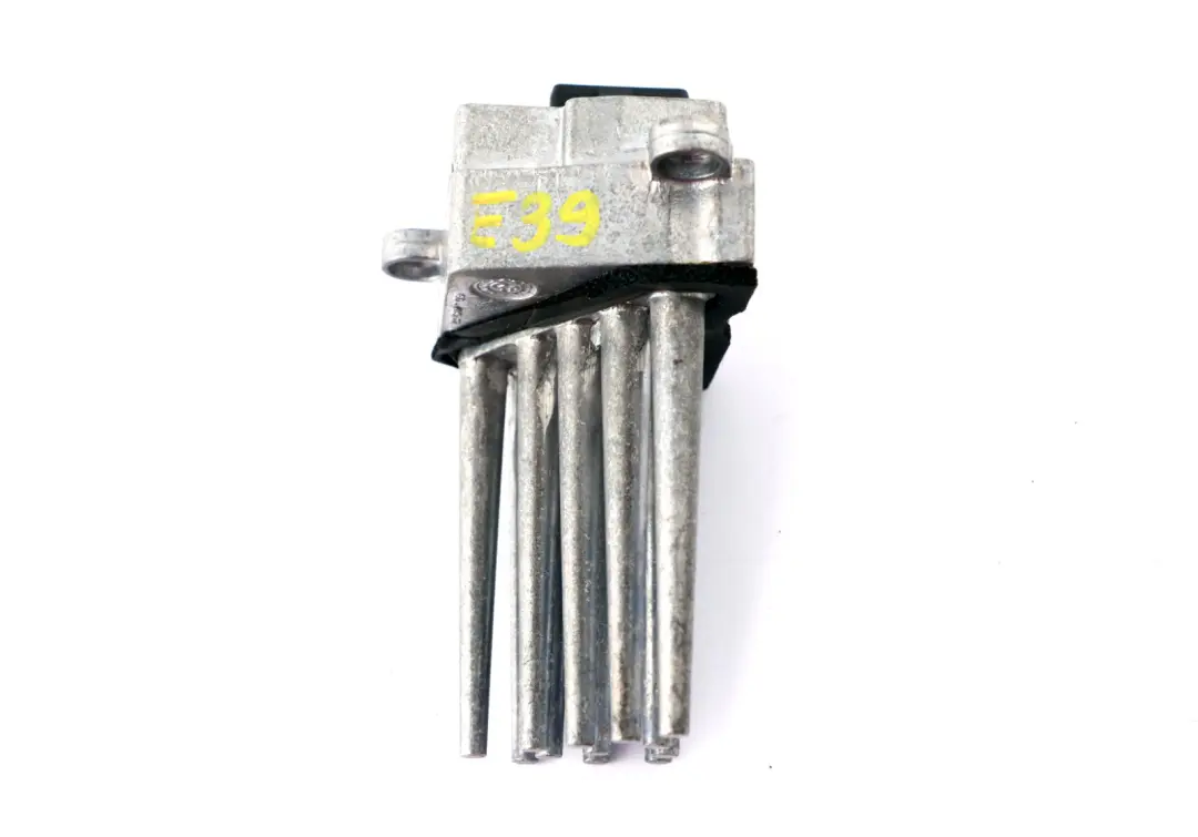 Heater Blower Resistor High Setting to BMW 3 X3 X5 Series E39 E53 E83 with Part number 6929486 BMW 3 X3 X5 Series E39 E53 E83 Heater Blower Resistor High Setting - SKU 6929486 - Part number 6929486