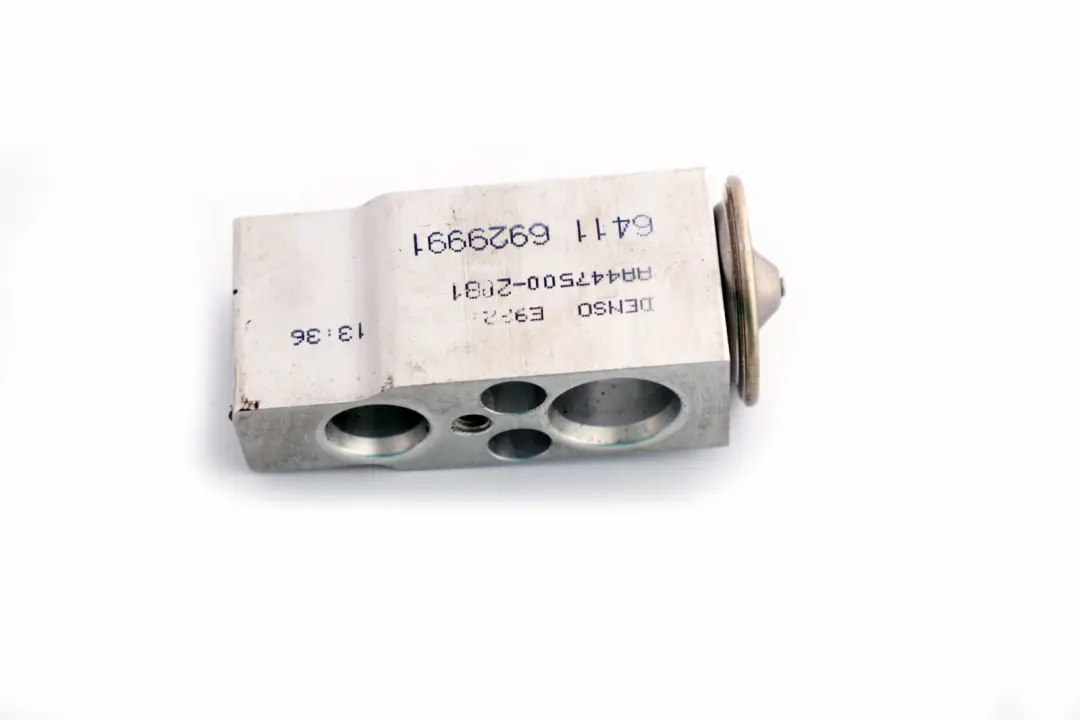 Soupape de Decharge Climatisation 6411 pour BMW Z4 Serie E85 E86 à propos du numéro de pièce 6929991 BMW Z4 Serie E85 E86 Soupape de Decharge Climatisation 6411 - SKU 6929991 - Numéro de pièce 6929991