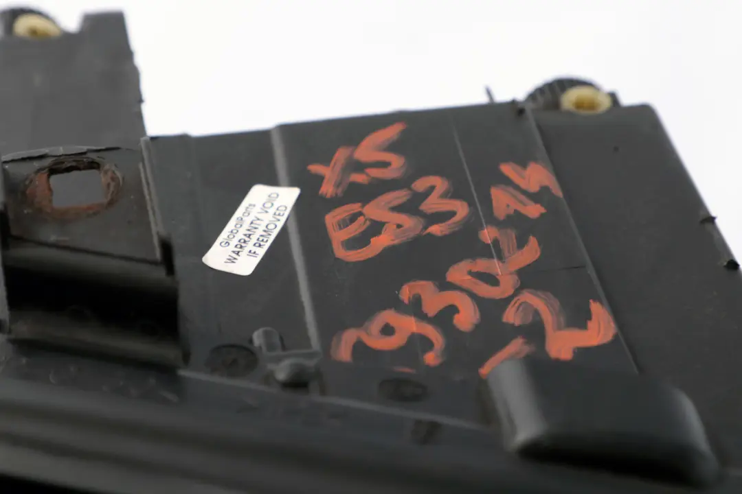 Headlight White Turn Indicator Front Right O/S to BMW X5 Series 2 E53 with Part number 6930214 BMW X5 Series 2 E53 Headlight White Turn Indicator Front Right O/S - SKU rhd-6930214-2 - Part number 6930214