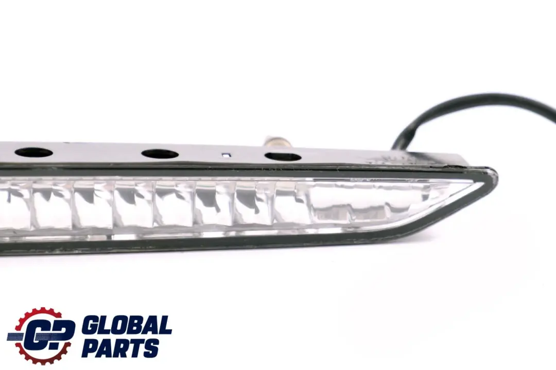 Troisième Feu Stop Pour Roadster Blanc pour BMW E85 à propos du numéro de pièce 6930246 BMW E85 Troisième Feu Stop Pour Roadster Blanc - SKU 6930246 - Numéro de pièce 6930246