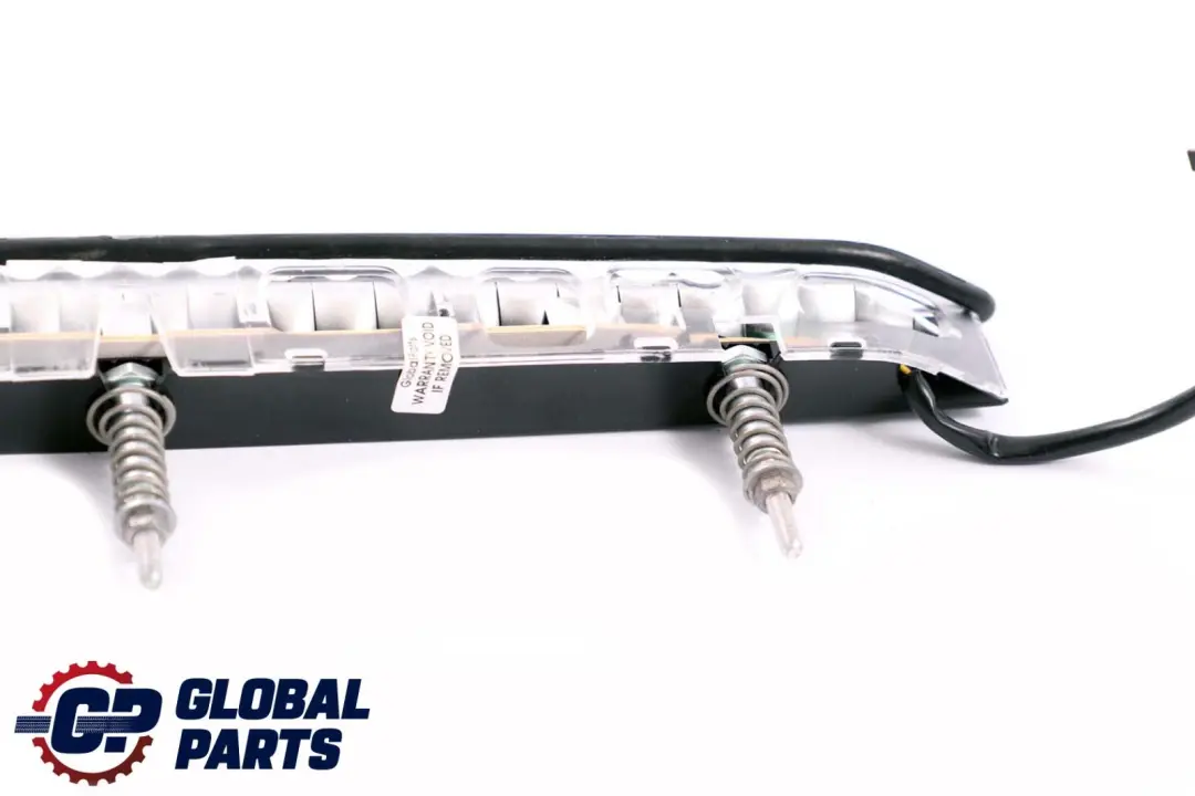 Tercera Luz De Freno Blanco para BMW Serie Z4 E85 Roadster con número de pieza 6930246 BMW Serie Z4 E85 Roadster Tercera Luz De Freno Blanco - SKU 6930246 - Número de pieza 6930246