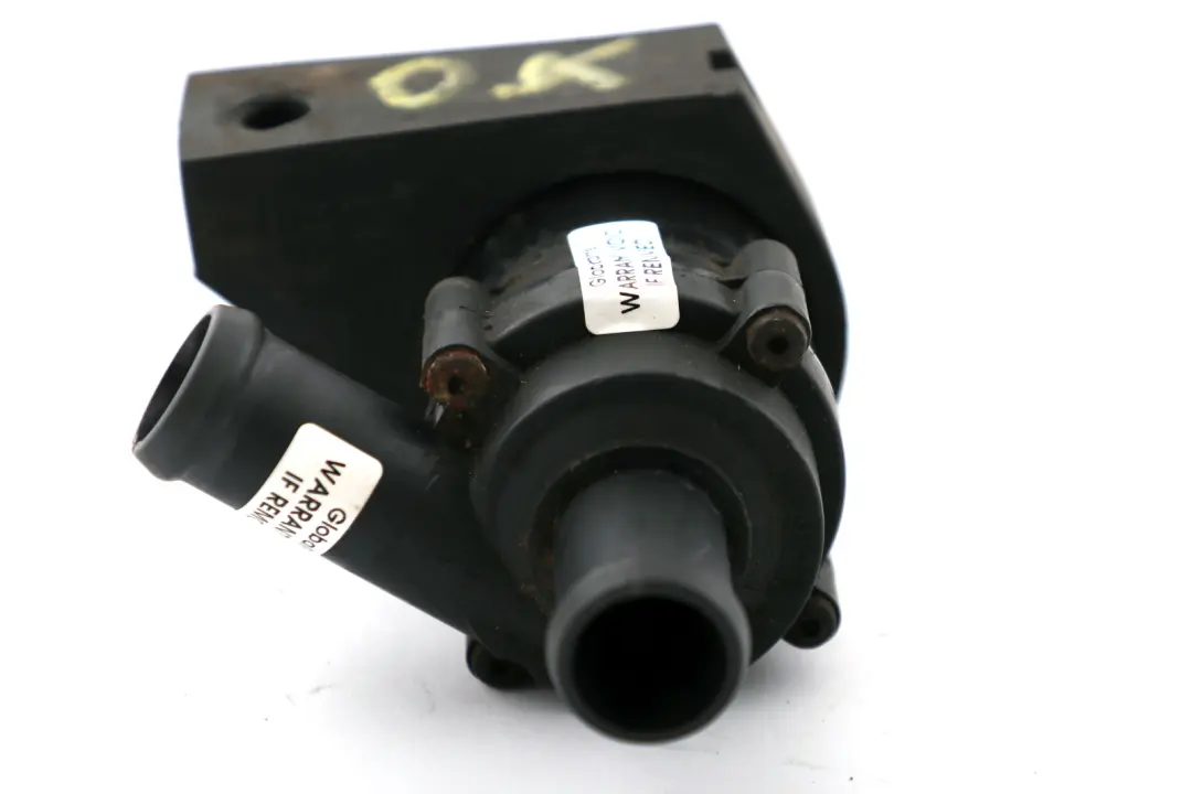 BMW 5 6 E60 E61N M5 E63 E64 M6 Additional Water Pump - SKU 6930550 - Part number 6930550