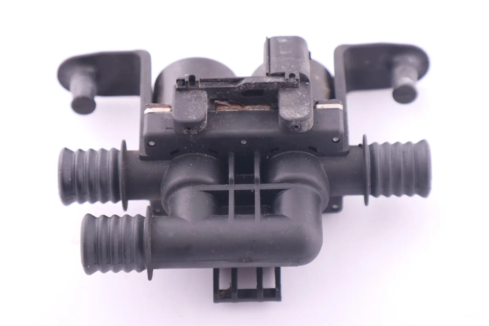 BMW E60 E61 E63 E64 Air Conditioning Heater Water Valve 6931708 6908294