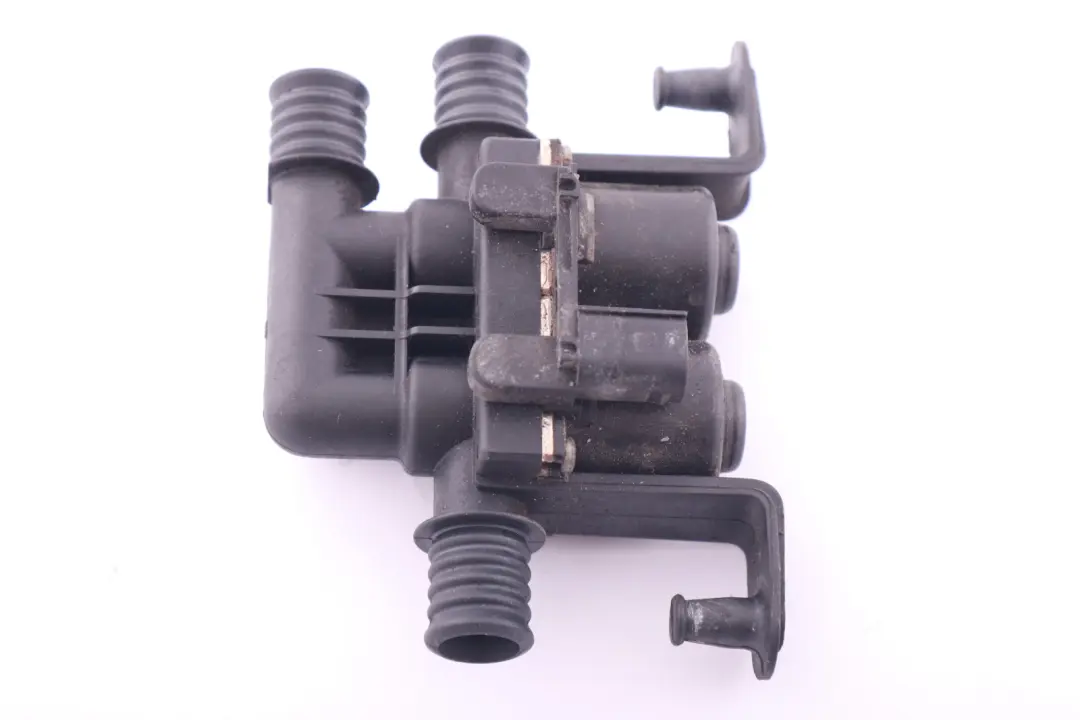 BMW E60 E61 E63 E64 Soupape Vanne d'eau de chauffage de climatisation - SKU 6931708 - Numéro de pièce 6931708
