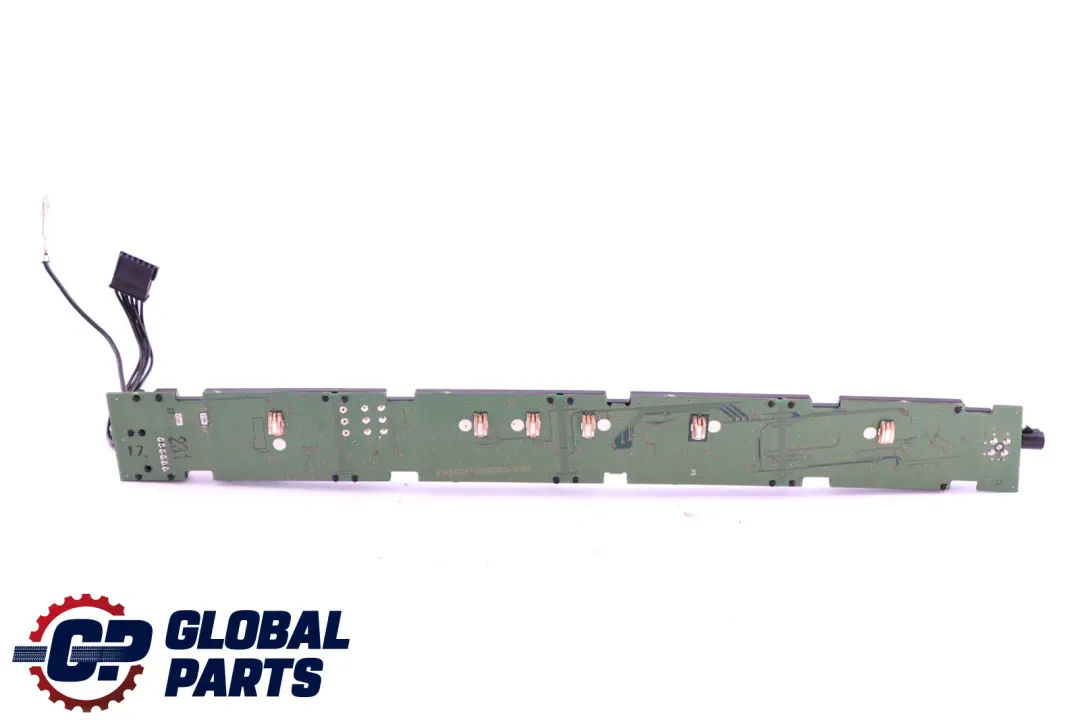 Antenne Verstärker Antennenverstärker Modul Diversity für BMW 5 er E60 mit Teilenummer 6931718 BMW 5 er E60 Antenne Verstärker Antennenverstärker Modul Diversity - SKU 6931718 - Teilenummer 6931718