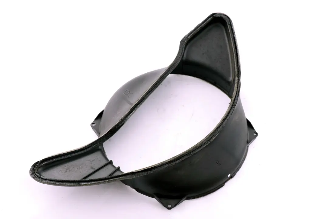 Copertura Guida Del Suono Altoparlante Destro O/S per BMW E64 con numero di parte 6932004 BMW E64 Copertura Guida Del Suono Altoparlante Destro O/S - SKU 6932004 - Numero di parte 6932004