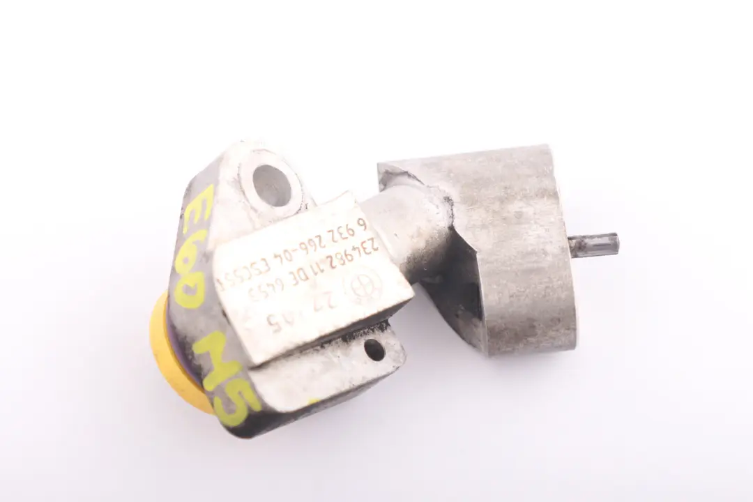 Adaptador tubería compresor condensador para BMW E60 M5 E63 M6 con número de pieza 6932266 BMW E60 M5 E63 M6 Adaptador tubería compresor condensador - SKU 6932266 - Número de pieza 6932266