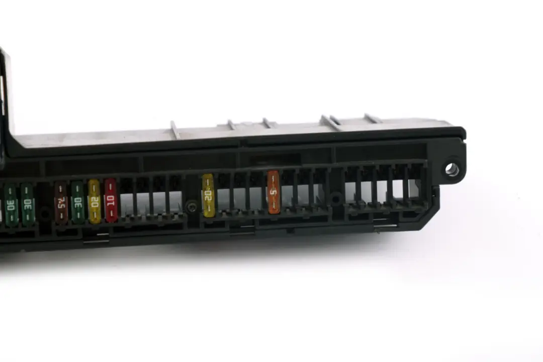 Distribution Electrical Fuse Box to BMW 5 6 Series E60 E61 E63 E64 Power with Part number 6932452 BMW 5 6 Series E60 E61 E63 E64 Power Distribution Electrical Fuse Box - SKU 6932452 - Part number 6932452