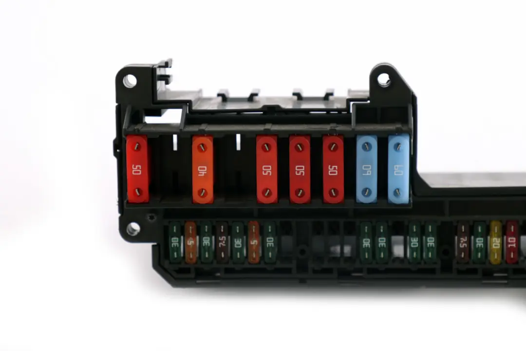 Distribution Electrical Fuse Box to BMW 5 6 Series E60 E61 E63 E64 Power with Part number 6932452 BMW 5 6 Series E60 E61 E63 E64 Power Distribution Electrical Fuse Box - SKU 6932452 - Part number 6932452