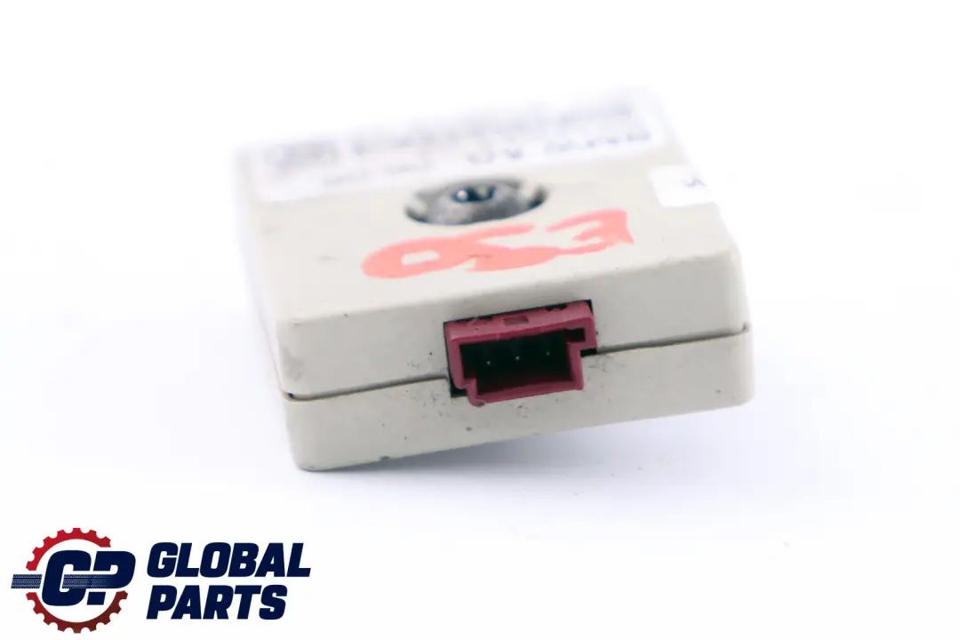 Filtro Anti-rumore Antenna 6520 per BMW E60 E71 E90 E92 con numero di parte 65206932644 BMW E60 E71 E90 E92 Filtro Anti-rumore Antenna 6520 - SKU 6932644 - Numero di parte 65206932644