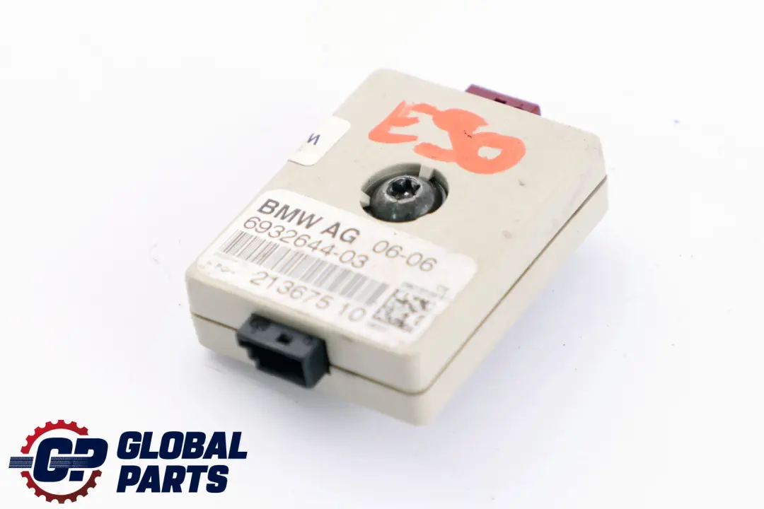 Supresion Filtro Antena Modulo A?reo para BMW E60 E71 E90 E92 con número de pieza 65206932644 BMW E60 E71 E90 E92 Supresion Filtro Antena Modulo A?reo - SKU 6932644 - Número de pieza 65206932644