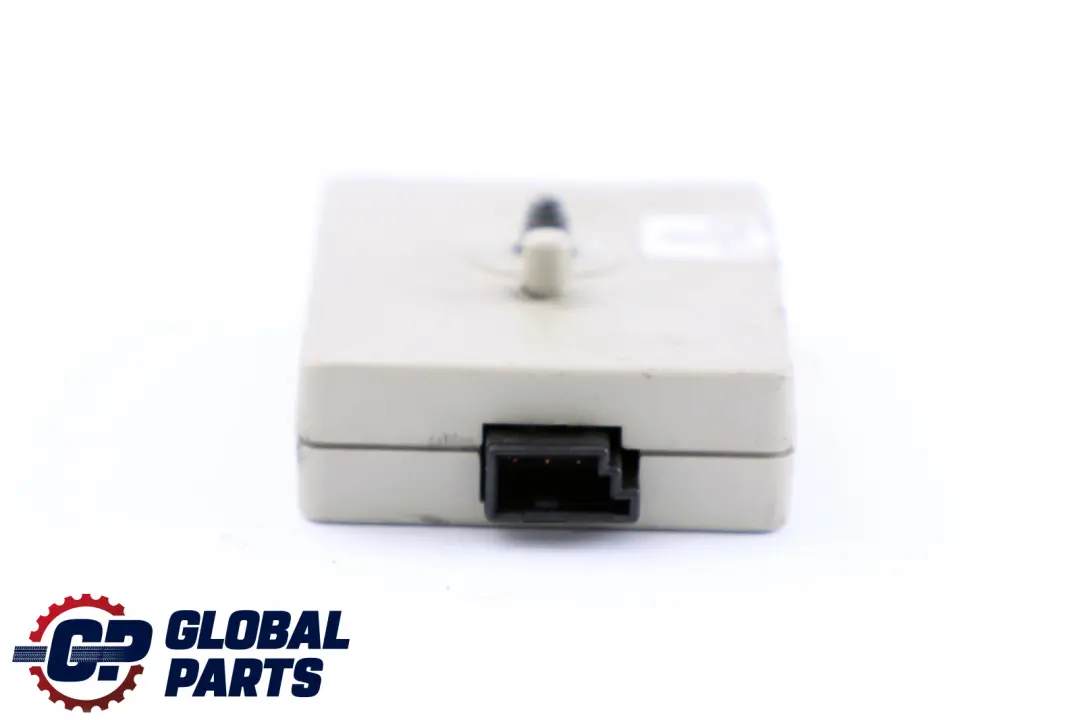 Filtre Antenne 6520 pour BMW E60 E71 E90 E92 à propos du numéro de pièce 65206932644 BMW E60 E71 E90 E92 Filtre Antenne 6520 - SKU 6932644 - Numéro de pièce 65206932644