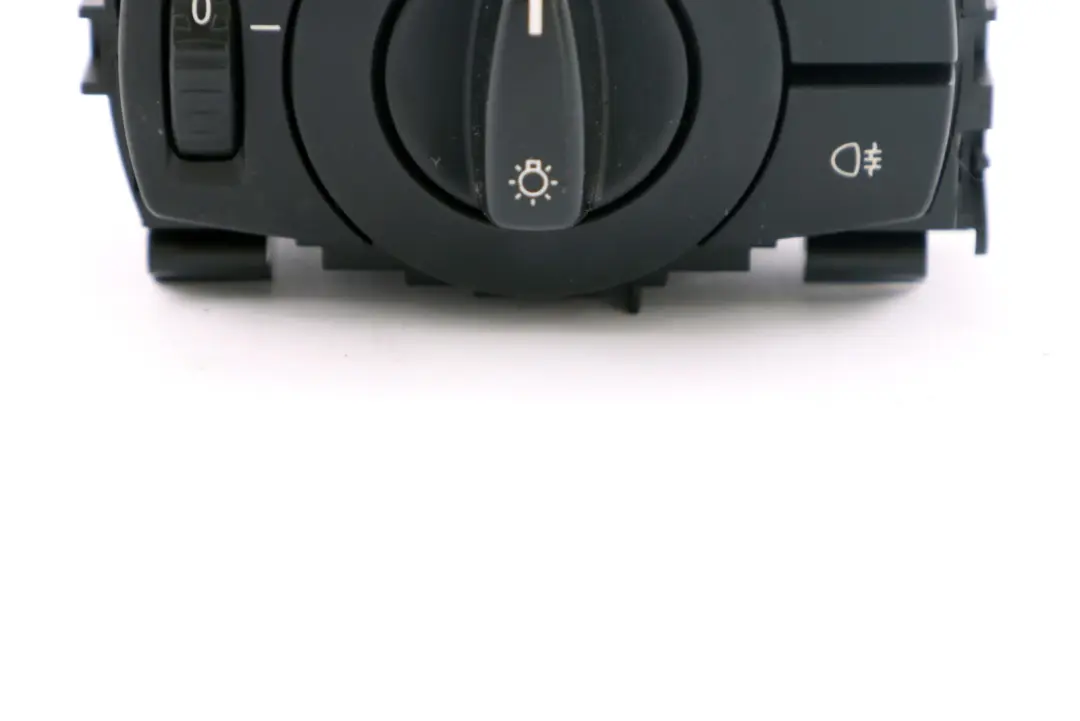 Przełącznik Świateł do BMW E81 E87 E90 o numerze 6932793 BMW E81 E87 E90 Przełącznik Świateł - SKU 6932793 - Numer Części 6932793