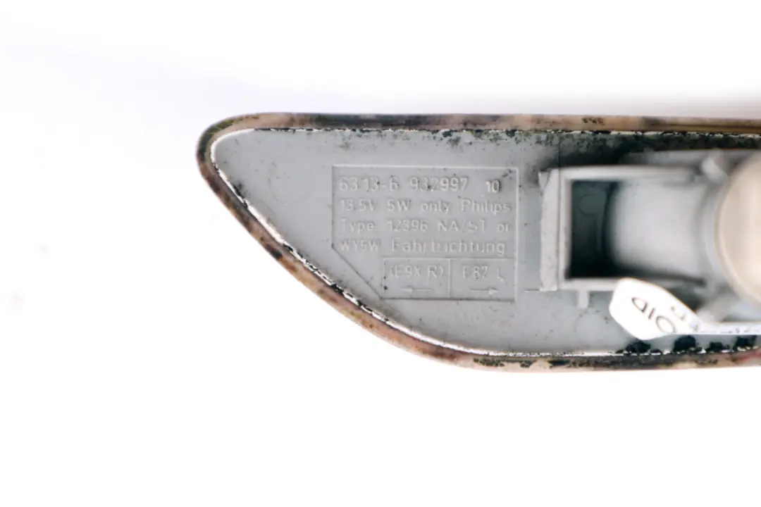 Zusatz Blinker Leuchte Links für BMW E81 E82 E87 E88 mit Teilenummer 6932997 BMW E81 E82 E87 E88 Zusatz Blinker Leuchte Links - SKU 6932997 - Teilenummer 6932997