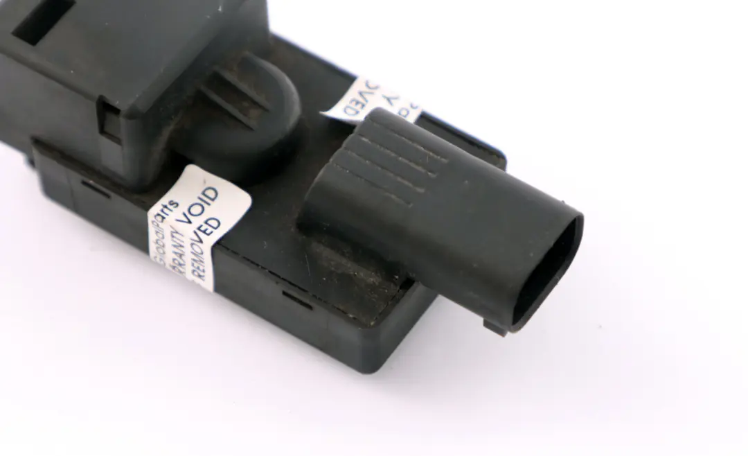 BMW E60 E61 E63 E64 E65 E66 Sensor De Control De Recirculacion De Aire AUC - SKU 6933052 - Número de pieza 6933052