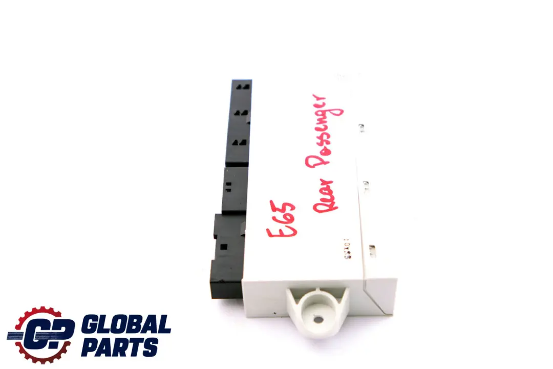 Appareil de Commande Porte Passager Arriere pour BMW 7 E65 E66 à propos du numéro de pièce 6964140 BMW 7 E65 E66 Appareil de Commande Porte Passager Arriere - SKU 6933268 - Numéro de pièce 6964140