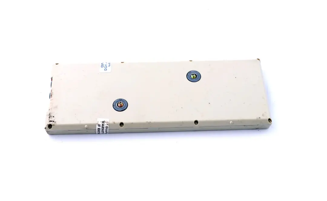 Antenna Amplifier Diversity to BMW 7 Series E65 E66 E67 with Part number 9167131 BMW 7 Series E65 E66 E67 Antenna Amplifier Diversity - SKU 6933667 - Part number 9167131