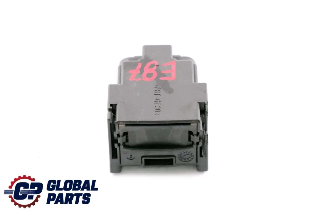 Bouton de Demarrage Interrupteur D'Allumage pour BMW E81 E82 E87 LCI E88 à propos du numéro de pièce 6933709 BMW E81 E82 E87 LCI E88 Bouton de Demarrage Interrupteur D'Allumage - SKU 6933709 - Numéro de pièce 6933709