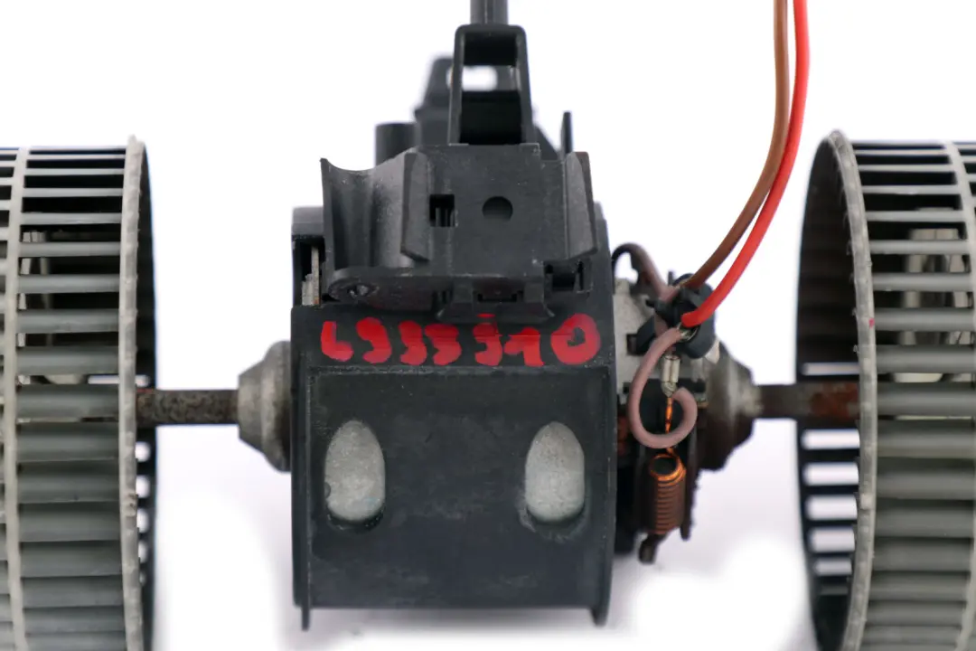 Chauffage Ventilateur Moteur de Ventilateur Lufte pour BMW 5 6 E60 E61 E63 E64 à propos du numéro de pièce 6933910 BMW 5 6 E60 E61 E63 E64 Chauffage Ventilateur Moteur de Ventilateur Lufte - SKU 6933910 - Numéro de pièce 6933910