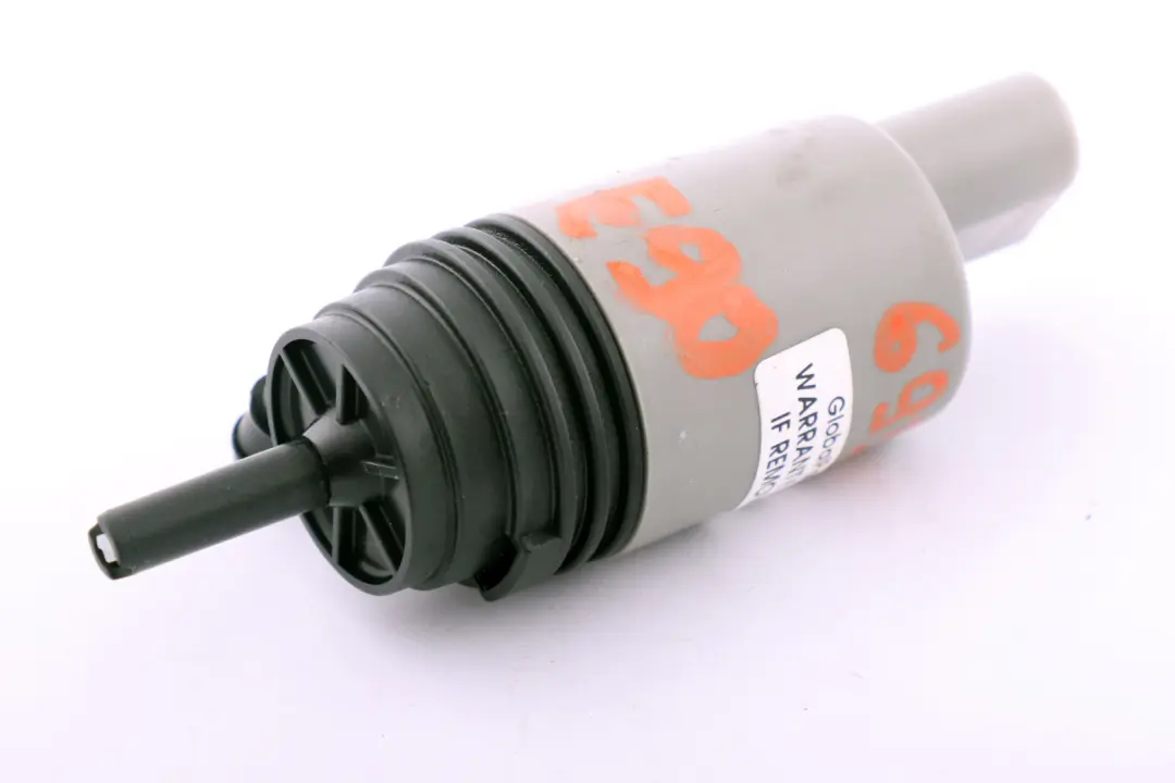 Pompka spryskiwaczy do BMW E60 E61 E81 E87 E90 F20 o numerze 6934159 BMW E60 E61 E81 E87 E90 F20 Pompka spryskiwaczy - SKU 6934159-2 - Numer Części 6934159