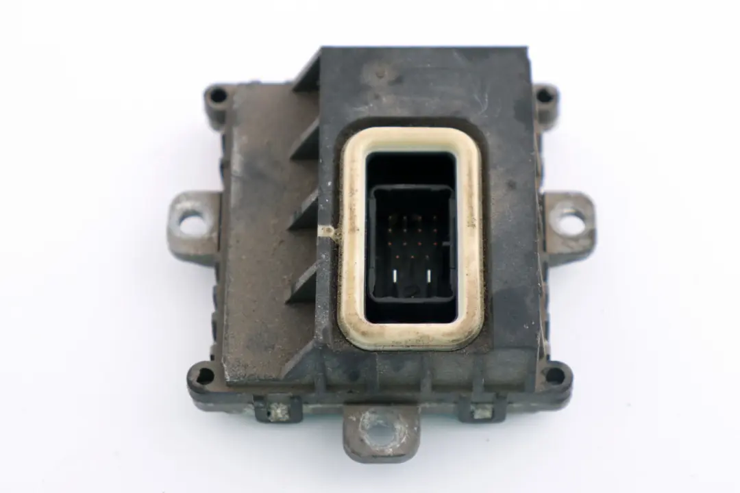 Módulo Control Balasto Faros Adaptativos Xenón para BMW E60 E61 E90 E91 con número de pieza 6934836 BMW E60 E61 E90 E91 Módulo Control Balasto Faros Adaptativos Xenón - SKU 6934836 - Número de pieza 6934836