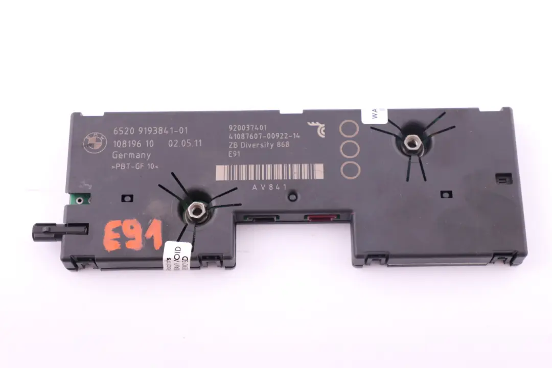 Antenna Amplificatore Modulo Diversità 9193841 per BMW E91 con numero di parte 6934846 BMW E91 Antenna Amplificatore Modulo Diversità 9193841 - SKU 6934846 - Numero di parte 6934846