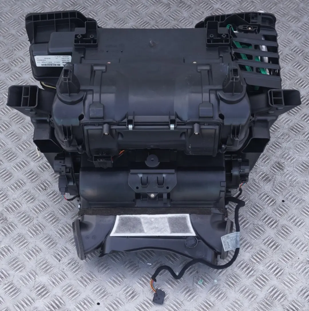Heater Radiator Blower Matrix Air Box Complete Unit to BMW 6 Series E63 E64 with Part number 6934976 BMW 6 Series E63 E64 Heater Radiator Blower Matrix Air Box Complete Unit - SKU rhd-6934976 - Part number 6934976