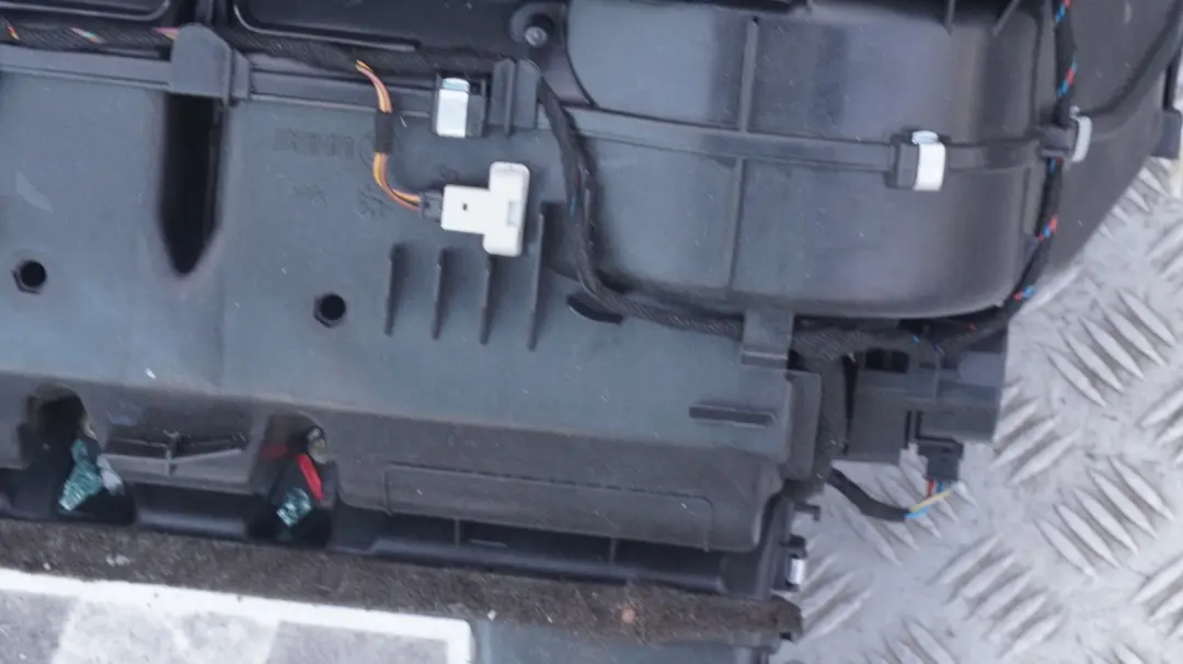 BMW 6 Series E63 E64 Heater Radiator Blower Matrix Air Box Complete Unit - SKU rhd-6934976 - Part number 6934976