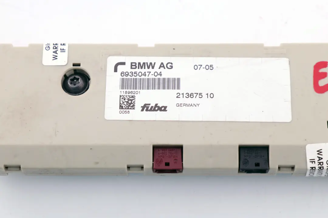 E64N LCI Antena Amplificador Diversity Módulo para BMW E64 con número de pieza 9187673 BMW E64 E64N LCI Antena Amplificador Diversity Módulo - SKU 6935047 - Número de pieza 9187673