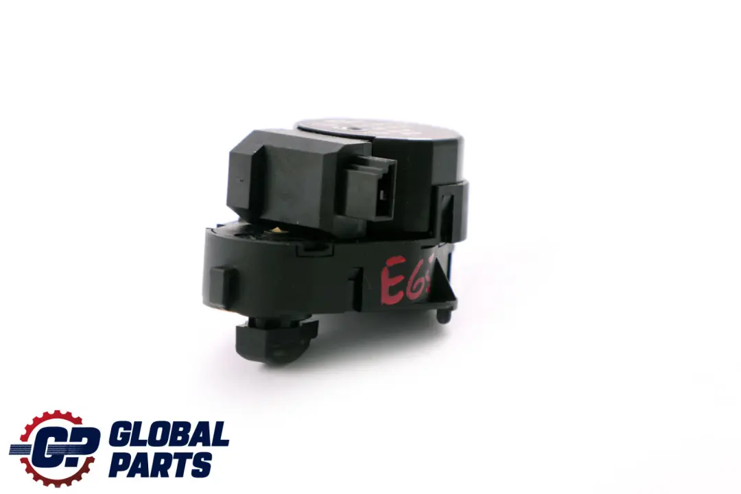 BMW E65 E66 E67 Izquierda Compartimiento trasero Flap 19h Actuador - SKU 6935071 - Número de pieza 6935071