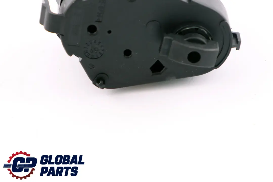 BMW 7 Series E65 E66 E67 Right Footwell Flap 16h Actuator O/S - SKU 6935079 - Part number 6935079